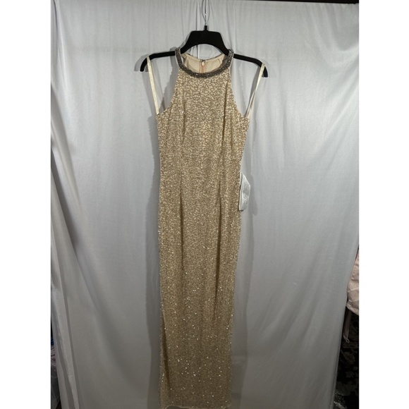 NWT $498 Mac Duggal [ 2 ] Bugle Bead Halter Body-Con Gown in‎ Nude Silver - Picture 8 of 15